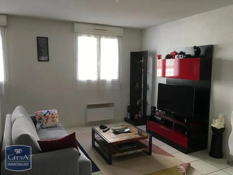 Elutuba - First Floor Flat with Parking in Clermont-Ferrand