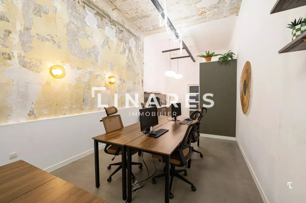 Bureau - Local Commercial dans le 6ème Arrondissement de Marseille