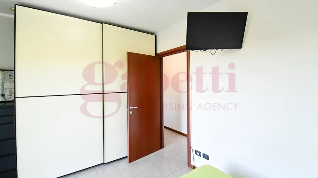 Magamistoad - Modern Villa with Garden in Cantù