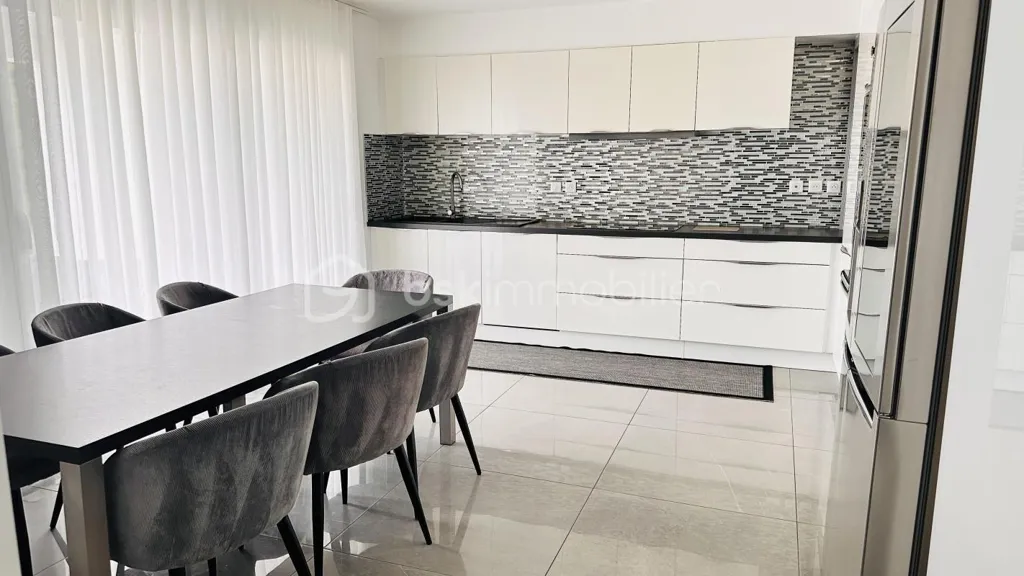 Söögituba - Contemporary Villa with Pool in Creux de la Thine