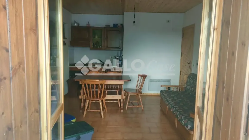 Salle à manger - Studio Apartment with Terrace in Spezzano della Sila