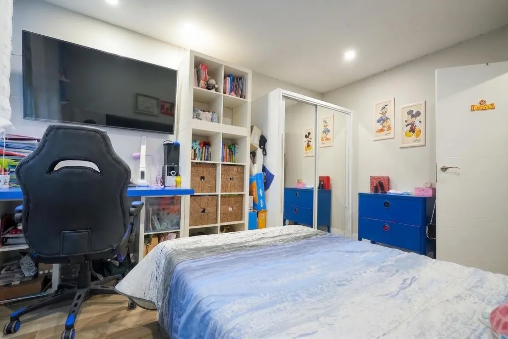 Chambres - Semi-detached House with Garage in Getafe Centre