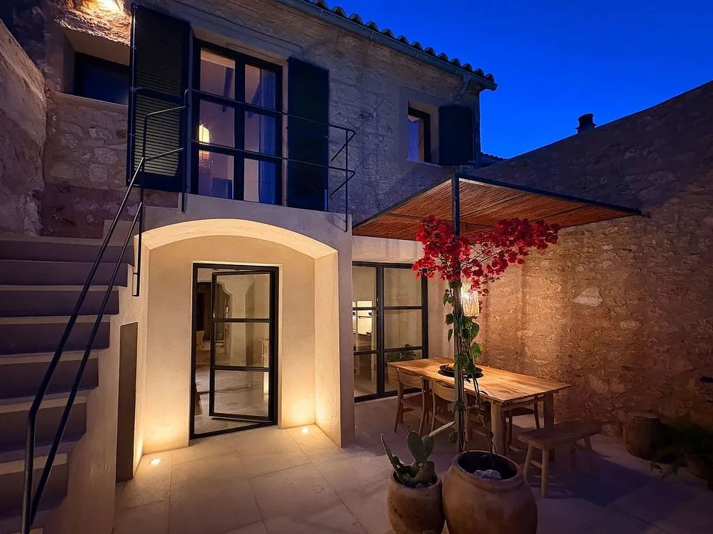 Jardin - Renovated Townhouse with Pool in Es Llombards