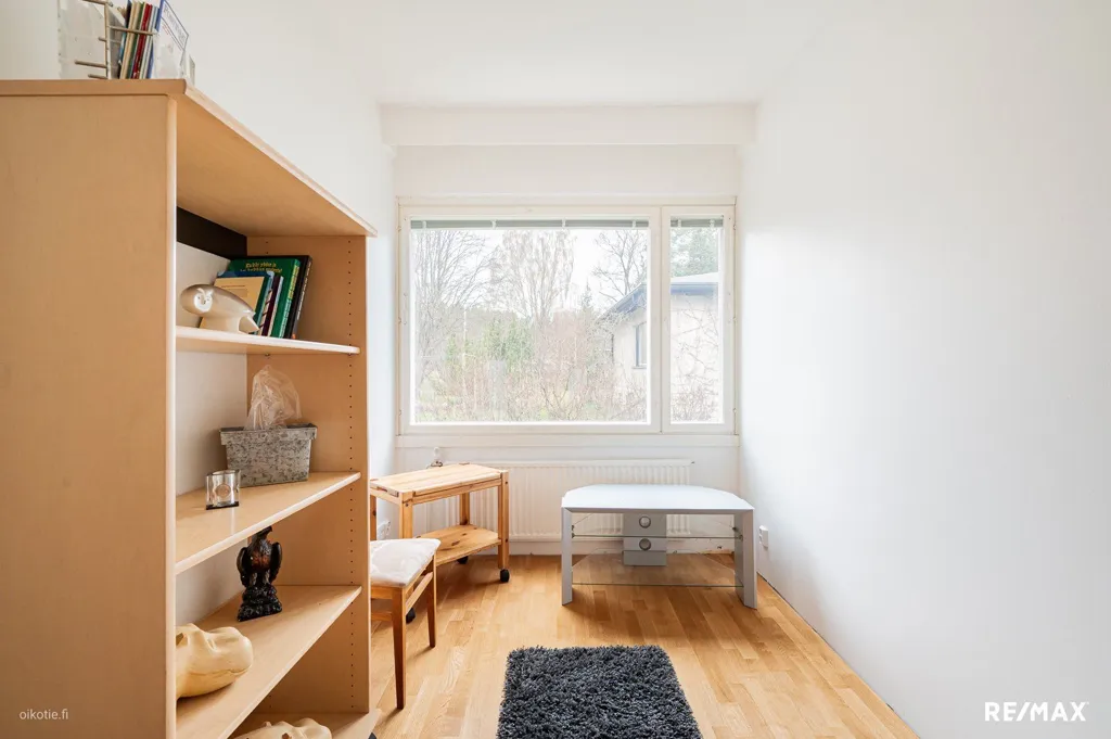 Bureau - 60s Architectural House with Pool in Jalkaranta, Lahti