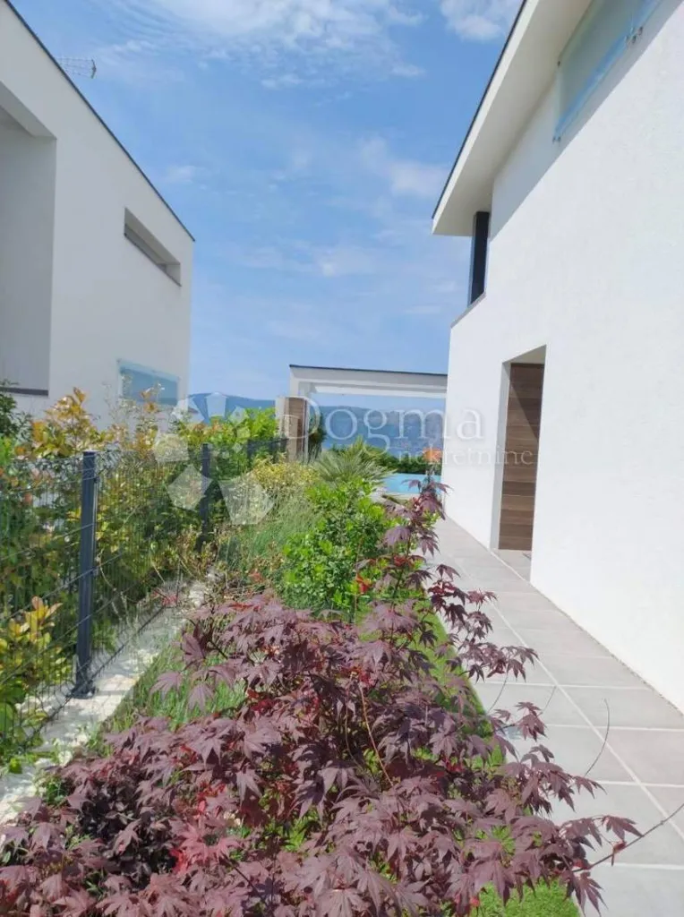 Giardino - Modern Villa with Infinity Pool in Krk Centre