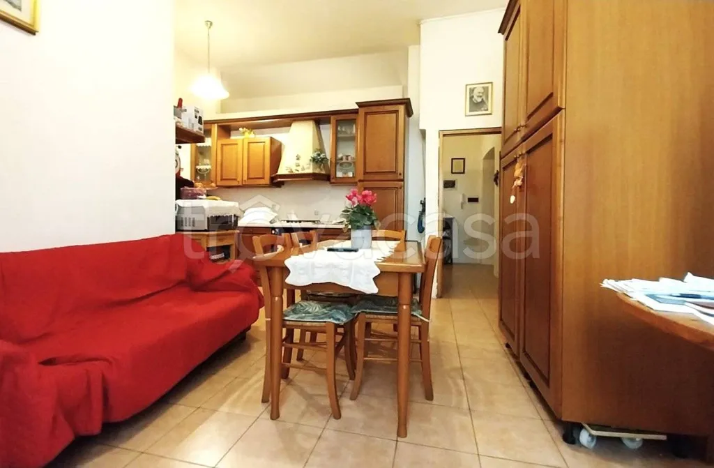 Salle à manger - Restored Apartment in Historic Centre, Foligno
