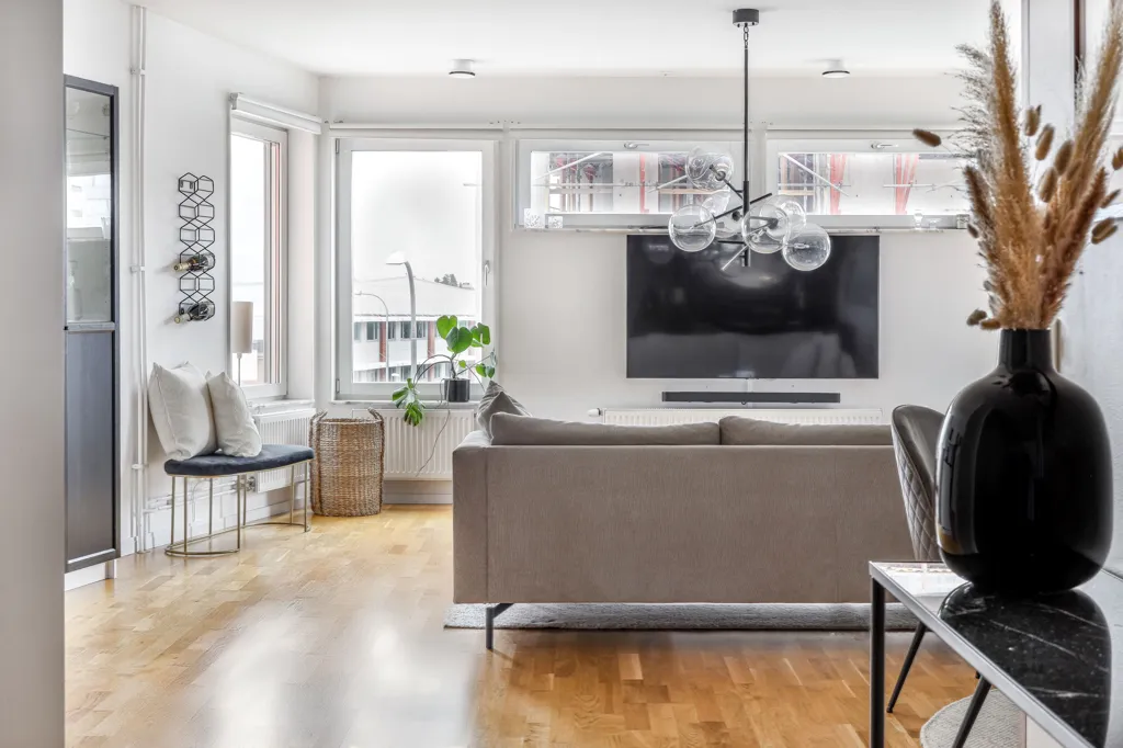 Living Room - Apartment with Large Windows in Mariehöjd
