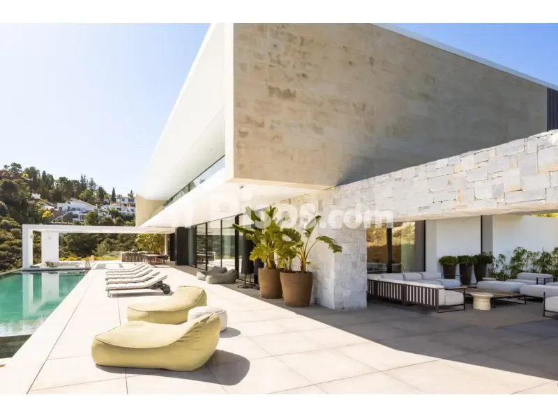 Piscine - Contemporary Villa with Infinity Pool in El Madroñal