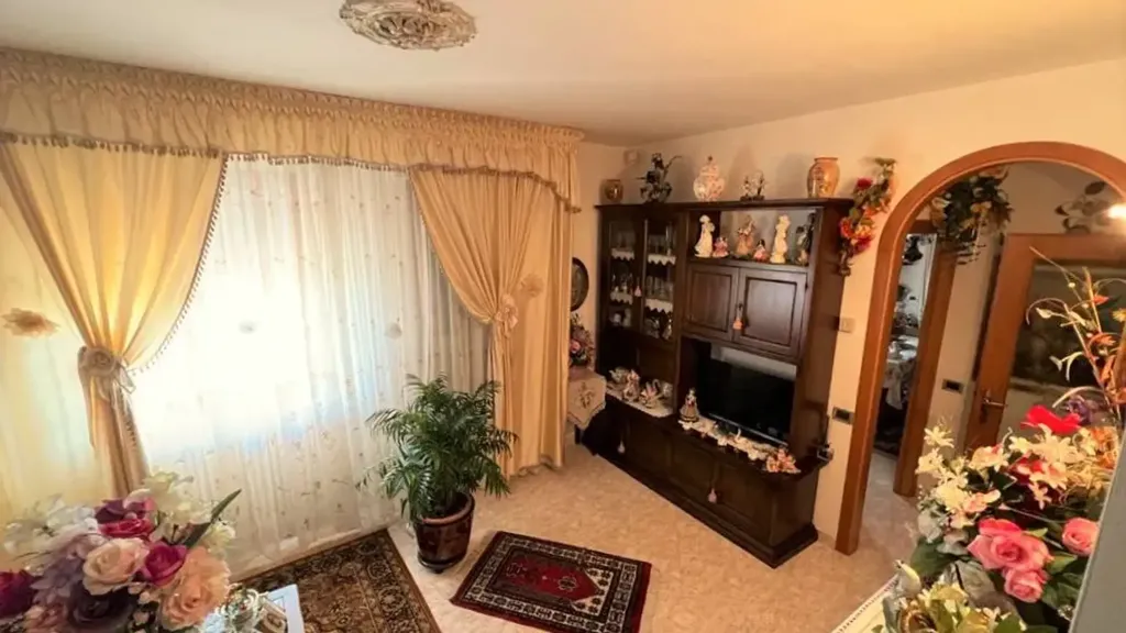 Elutuba - Terraced Villa with Garden in Cecina