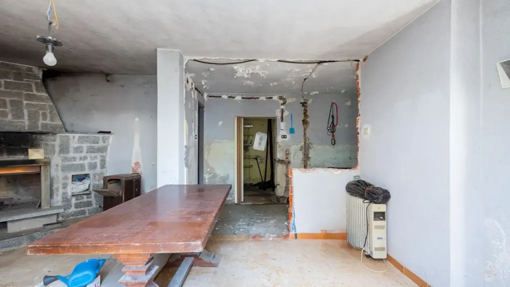 Elutuba - Independent House with Large Garden in Bagnolo Piemonte