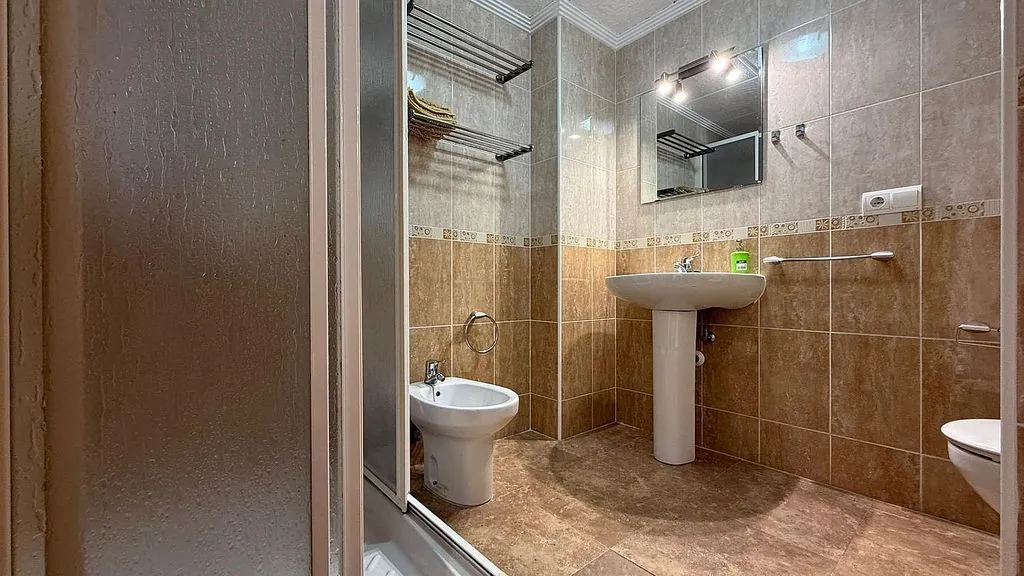 Vannitoad - North-Facing Loft with Balcony in Torrevieja Centre