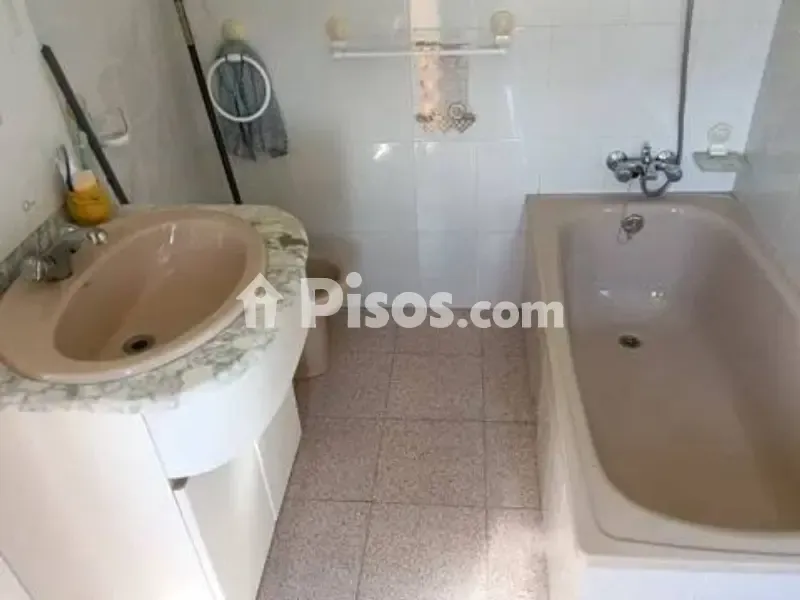 3 magamistoaga maja asukohas ES