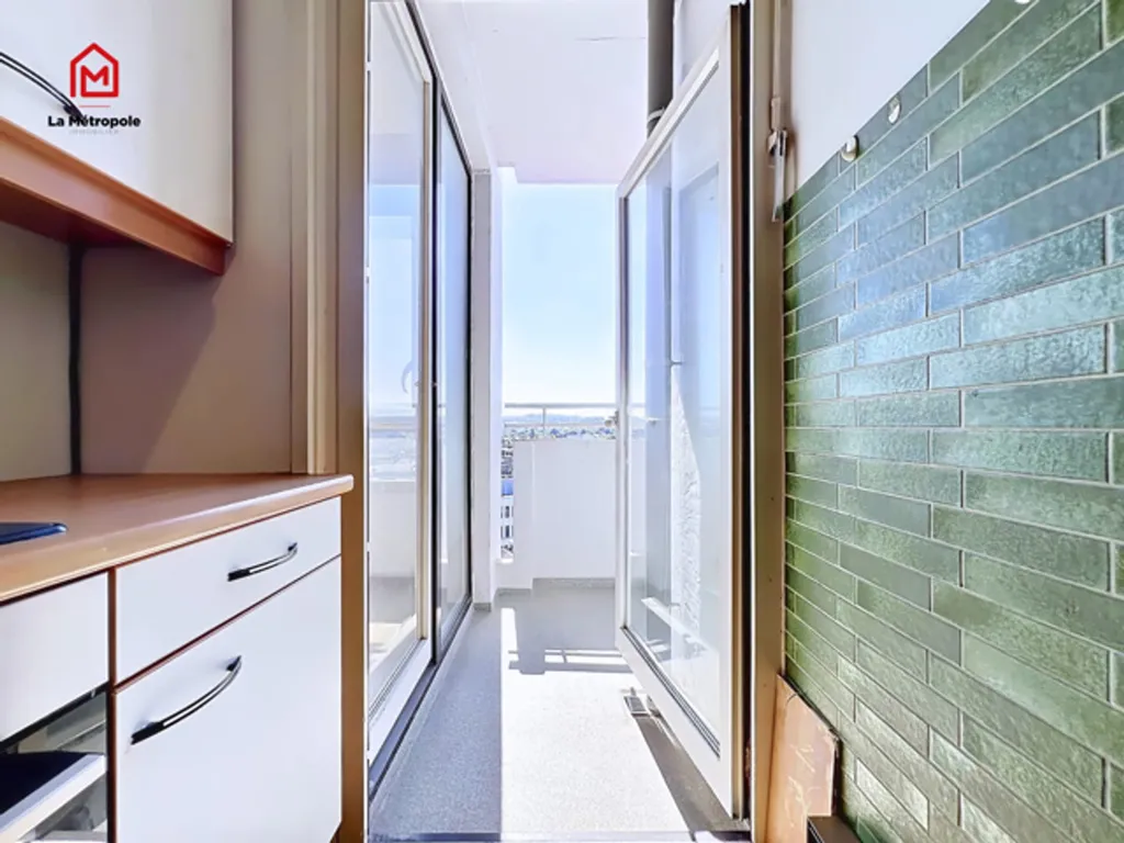 Cuisine - Appartement avec Vue sur Charleroi à Charleroi