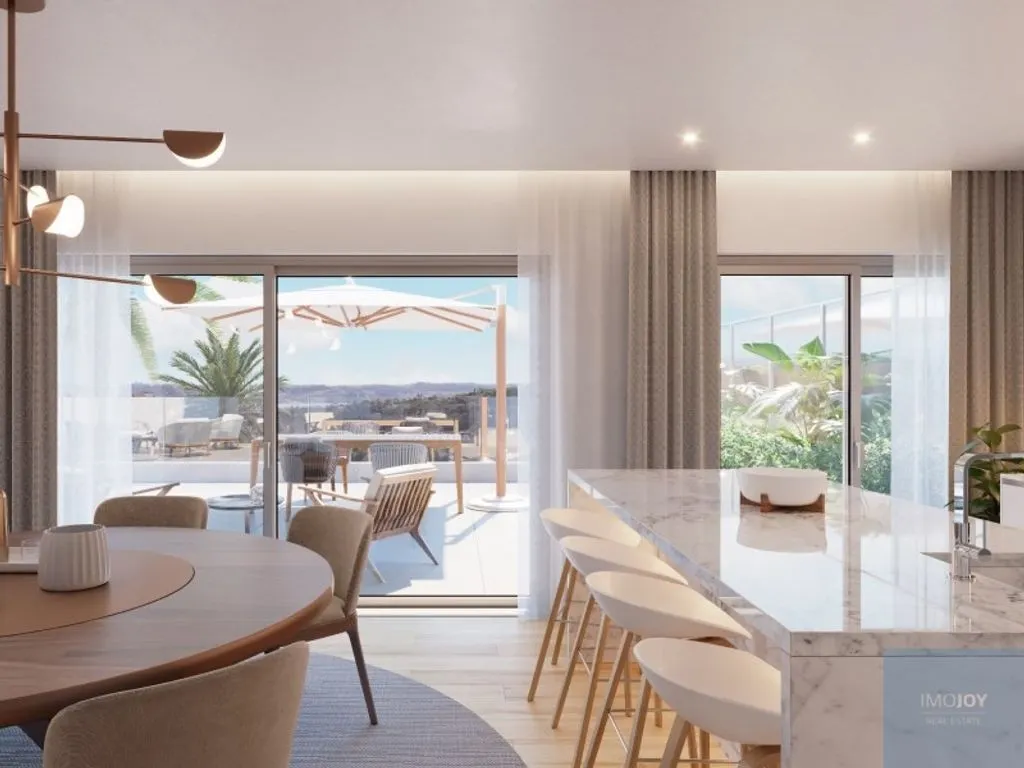 Köök - Luxury 3-Bedroom Flat in Campolide, Lisbon