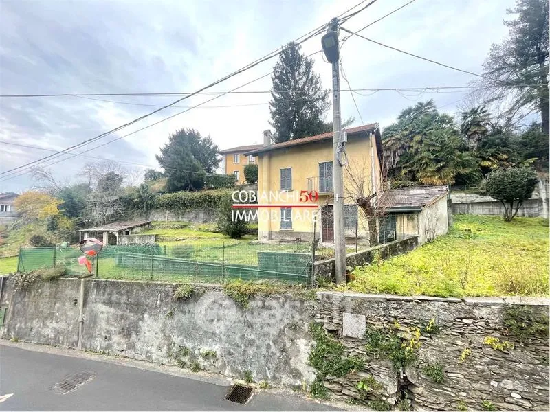 Esterno - Independent House for Renovation in Ghiffa