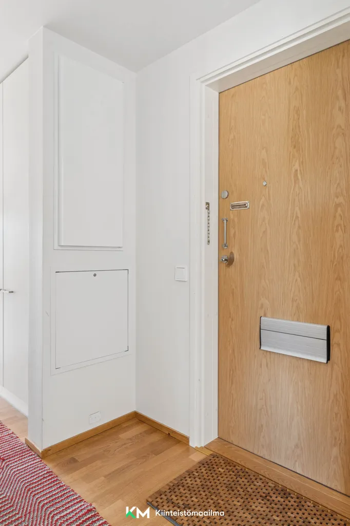 Esik - Bright Apartment with Balcony in Espoo Centre