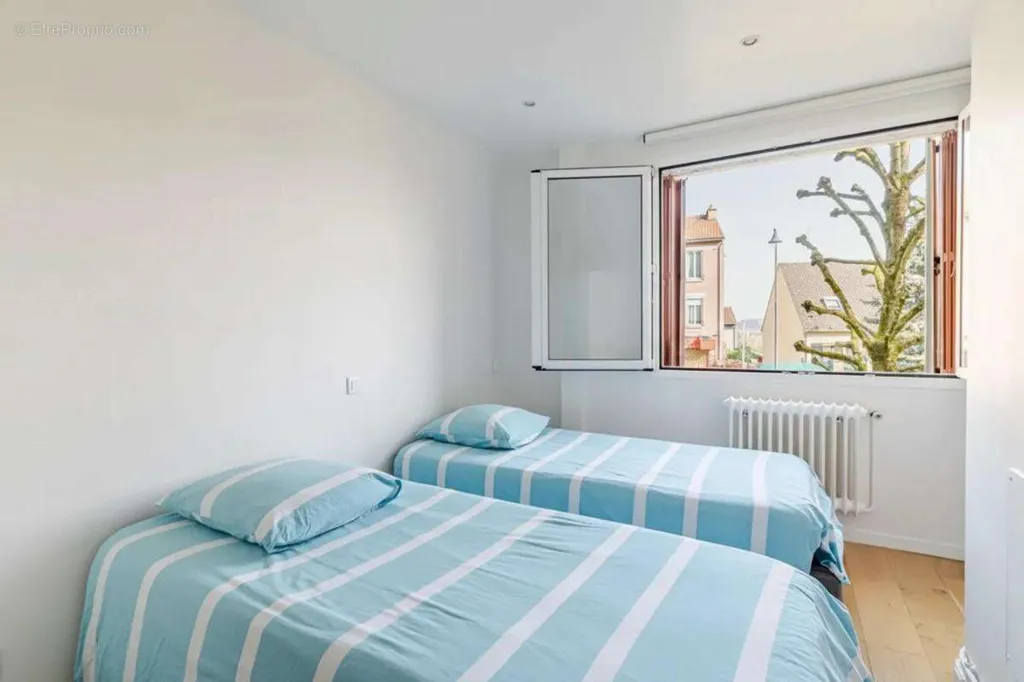Magamistoad - Bright 3-Bed Flat with Balcony in Garches