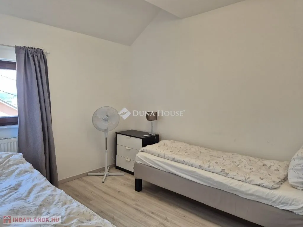 Chambres - Modern Flat with Balcony in Tettye, Pécs