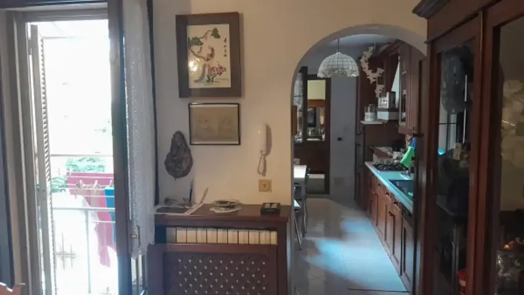 Salle à manger - Trilocale with Balcony in Piacenza