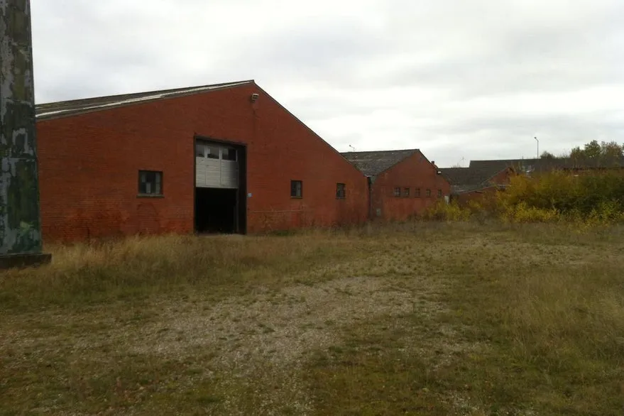 Välivaade - Warehouse with Port in Langeskov