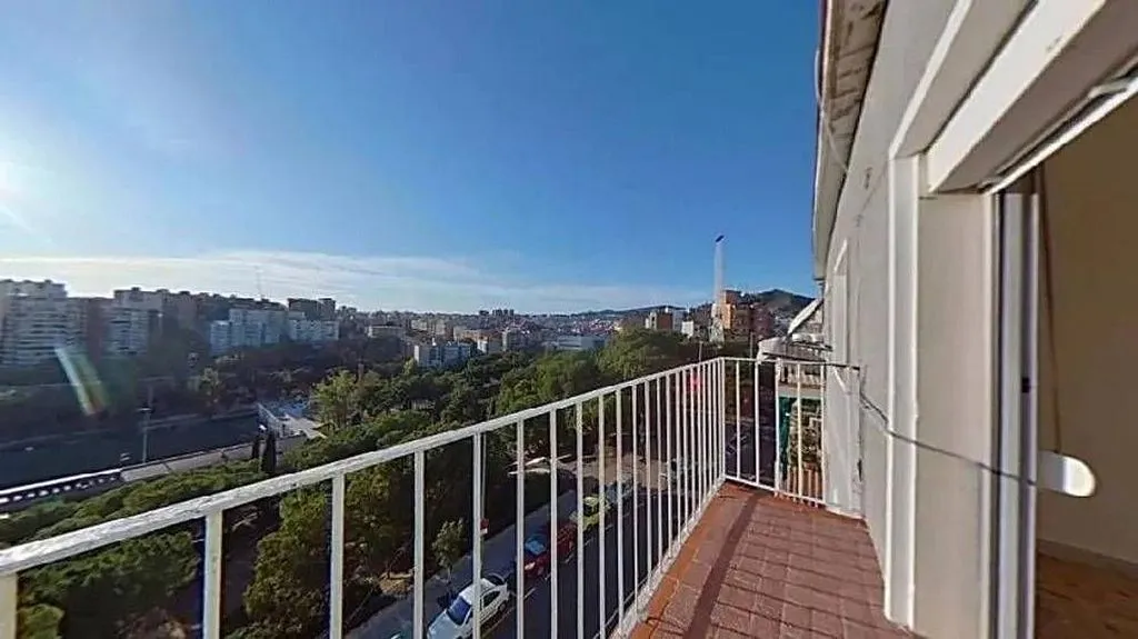 Balcon - Apartment with Balcony and Lift in Les Planes