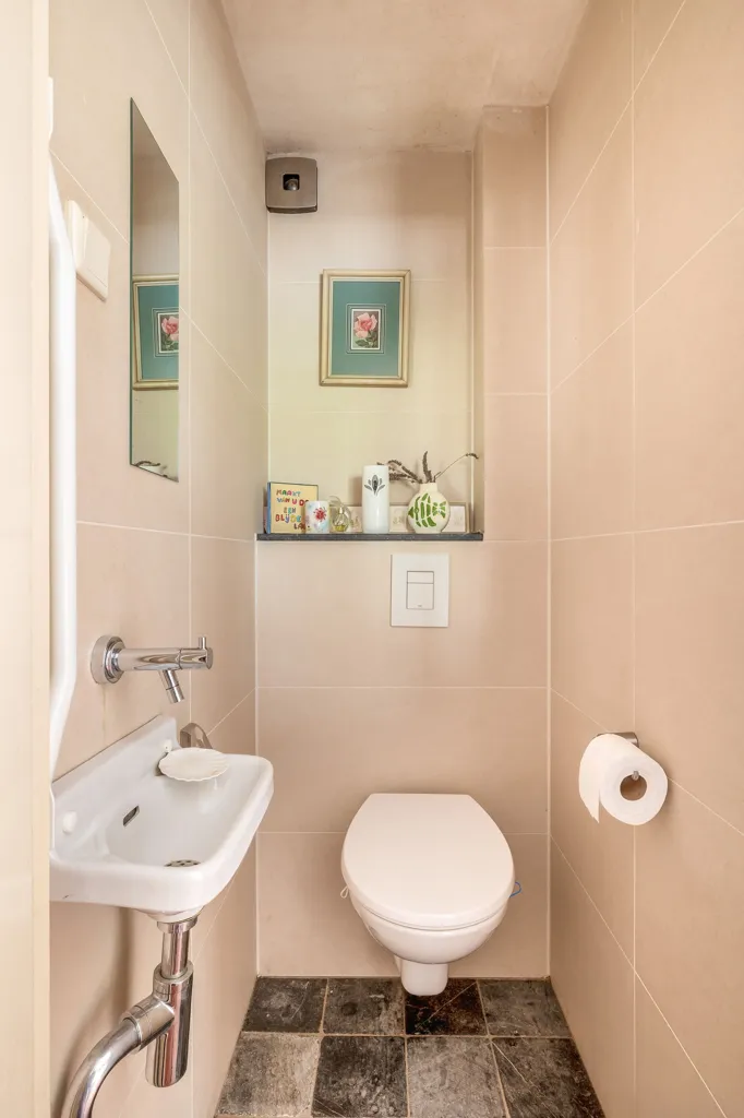 Bathrooms - Country House with Forest View in Deurne