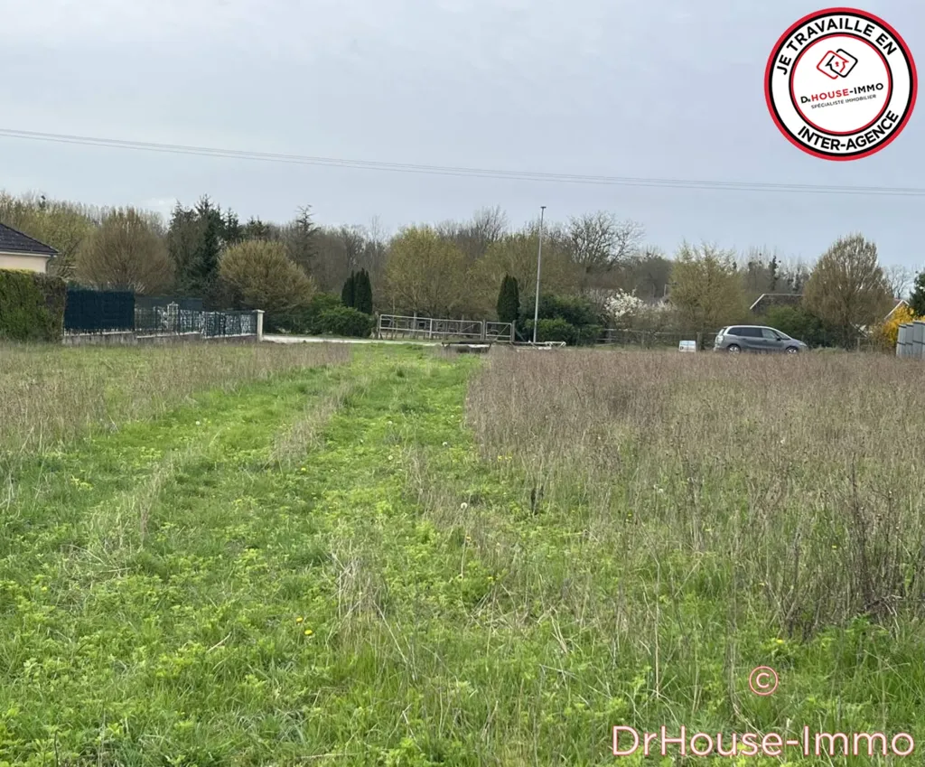 Aed - Constructible Plot with Street Access in Mergey