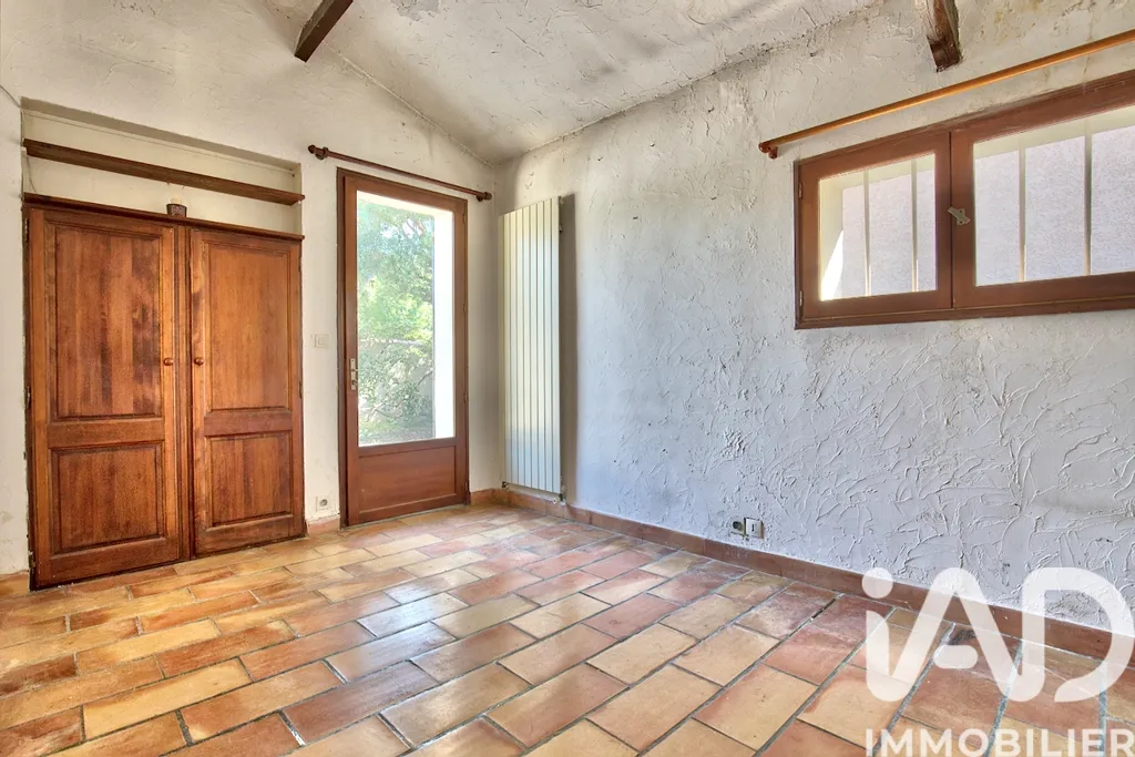 Toad - Traditional House with Pool in Aubagne