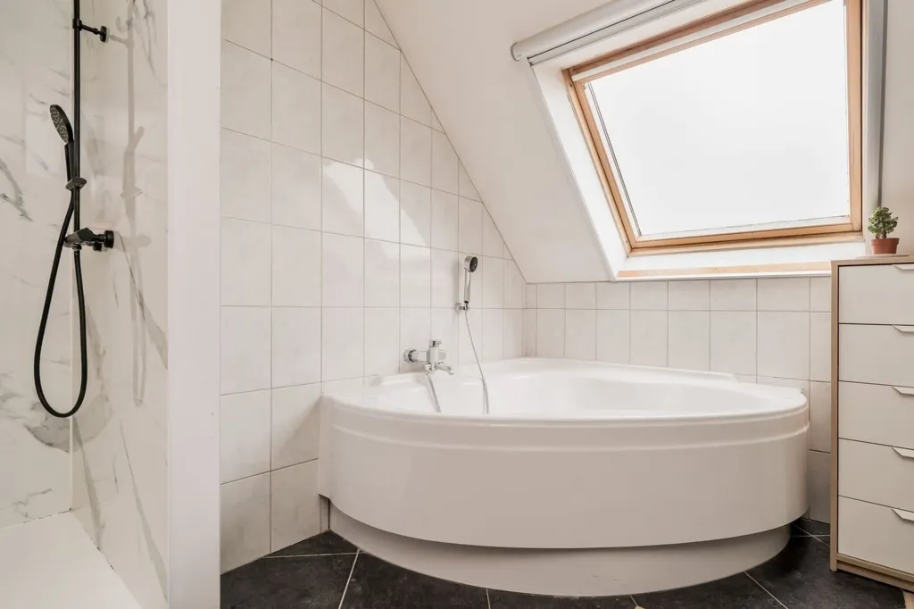 Vannitoad - Spacious Penthouse with Terraces in Quiet Area