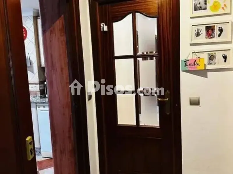 Esik - First Floor Flat with Garden in Pino Montano