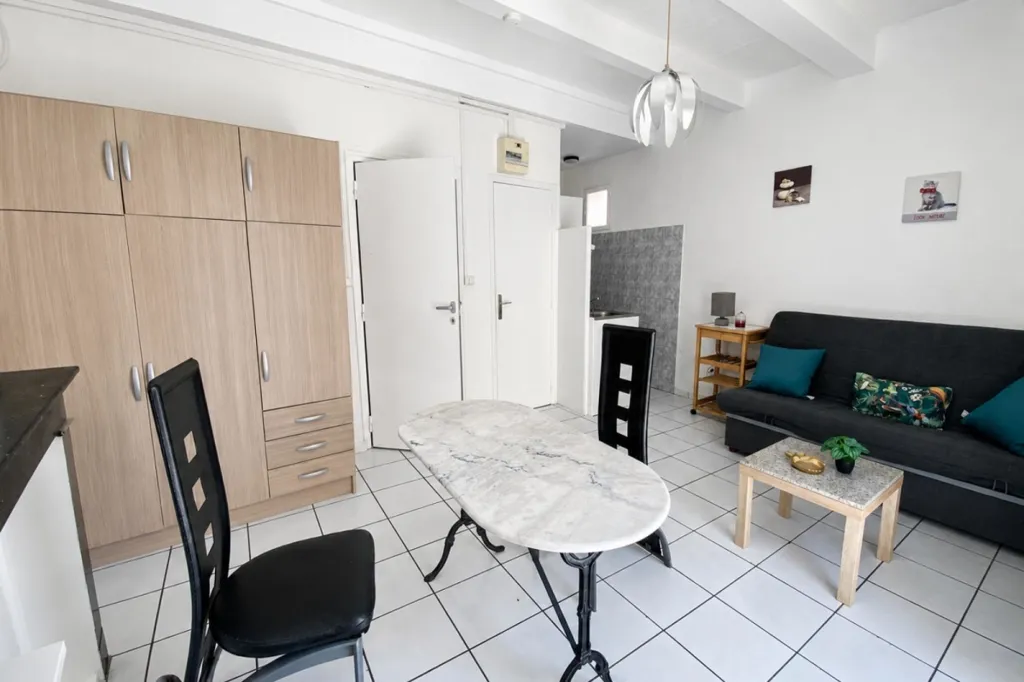 Elutuba - Studio with City Centre Proximity in Béziers