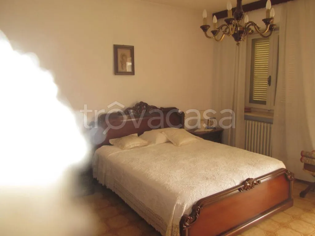 Magamistoad - Rustic Villa with Private Garden in Villafranca Piemonte