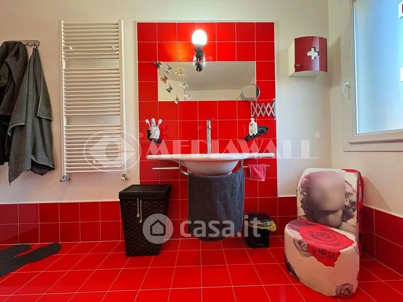 Salles de bain - Bifamiliar House with Solar Panels in Aviano