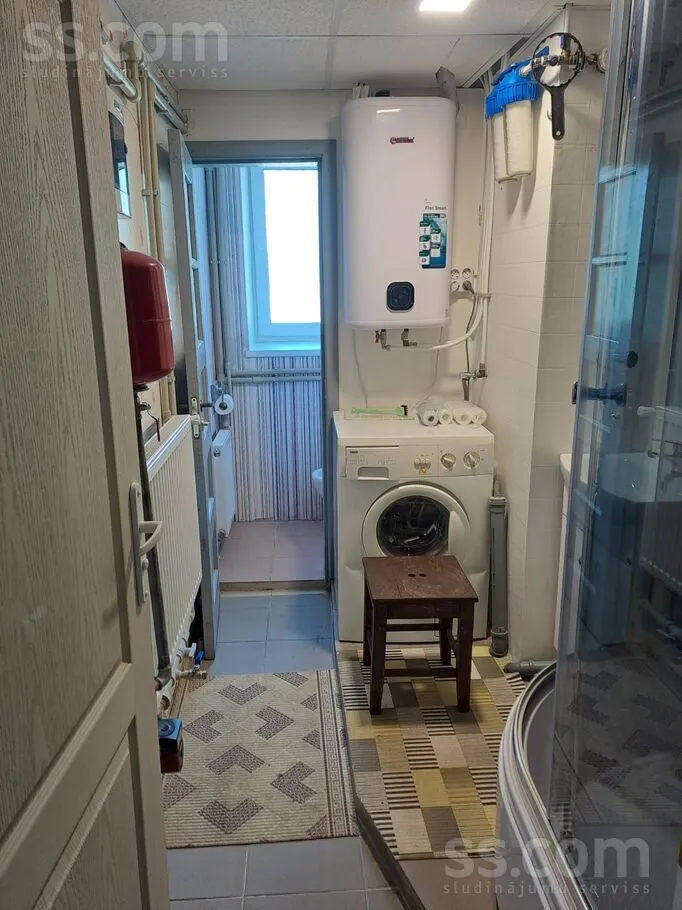 Salles de bain - Modernised Flat with Storage Shed in Alsviķi
