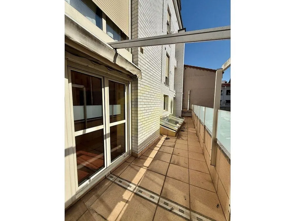Balcony - Sunny Apartment with Terrace in Rosal
