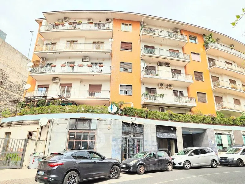 Välivaade - Apartment with Balcony in Chiaia, Naples
