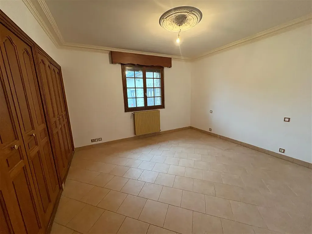 Maison 8 pièces à Ceauce
