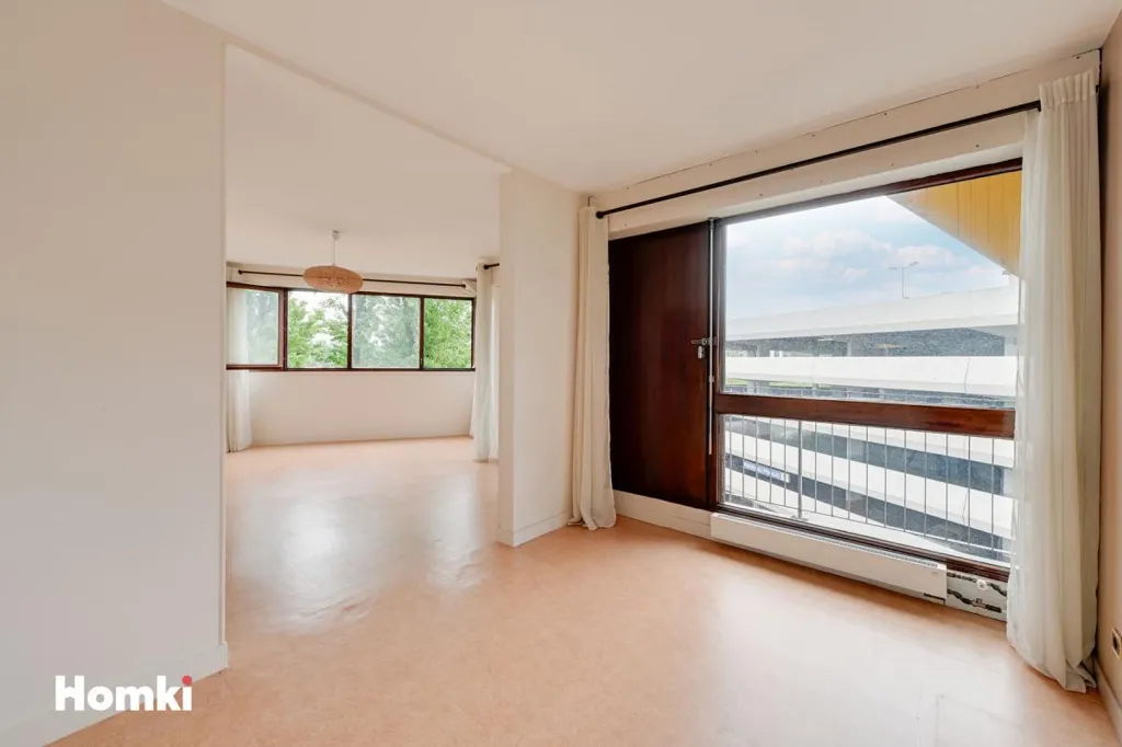 Toad - Apartment with Balcony in Créteil