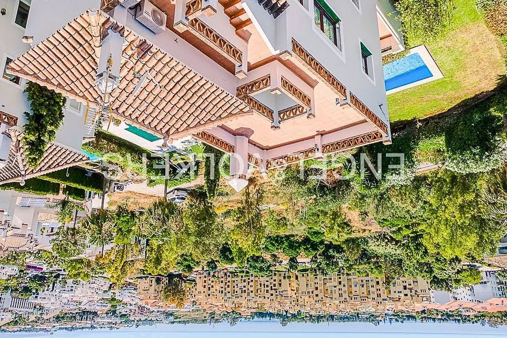 Õhuvaade - Villa with Pool and Sea Views in Estepona