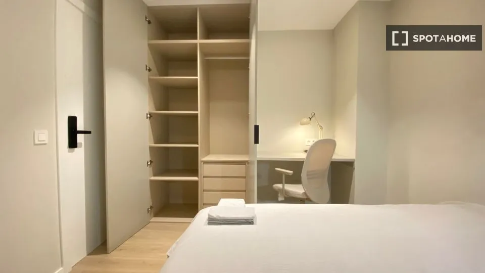 Magamistoad - Shared Flat with Lift in Niño Jesús, Madrid