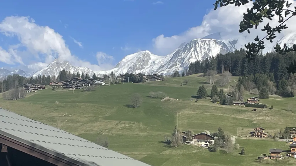 Chalet with Mont-Blanc Views in Combloux