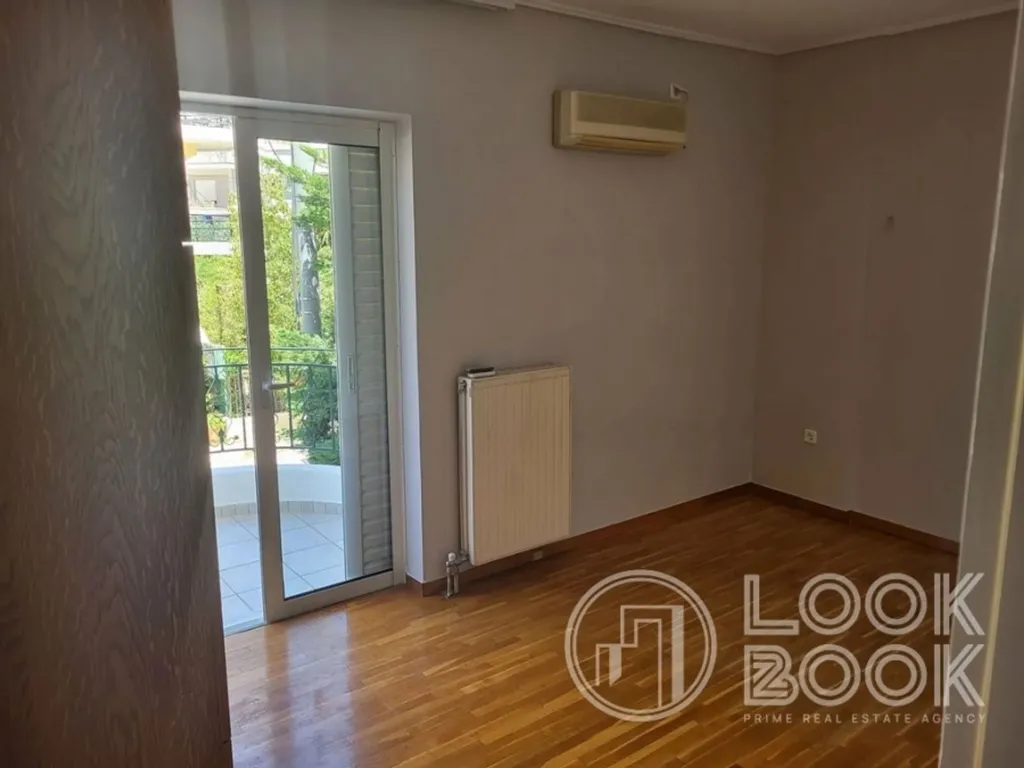 Magamistoad - Apartment with Double Fronted Views in Glyfada