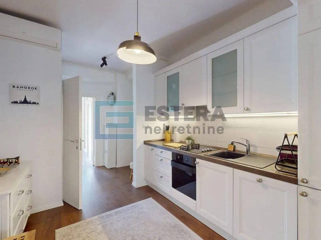 Cuisine - Spacious 2-Bedroom Apartment in Medulićeva, Zagreb