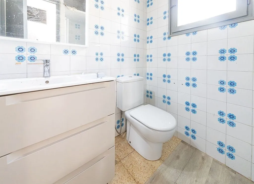 Salles de bain - Chalet with Pool and Terrace in Rodonyà