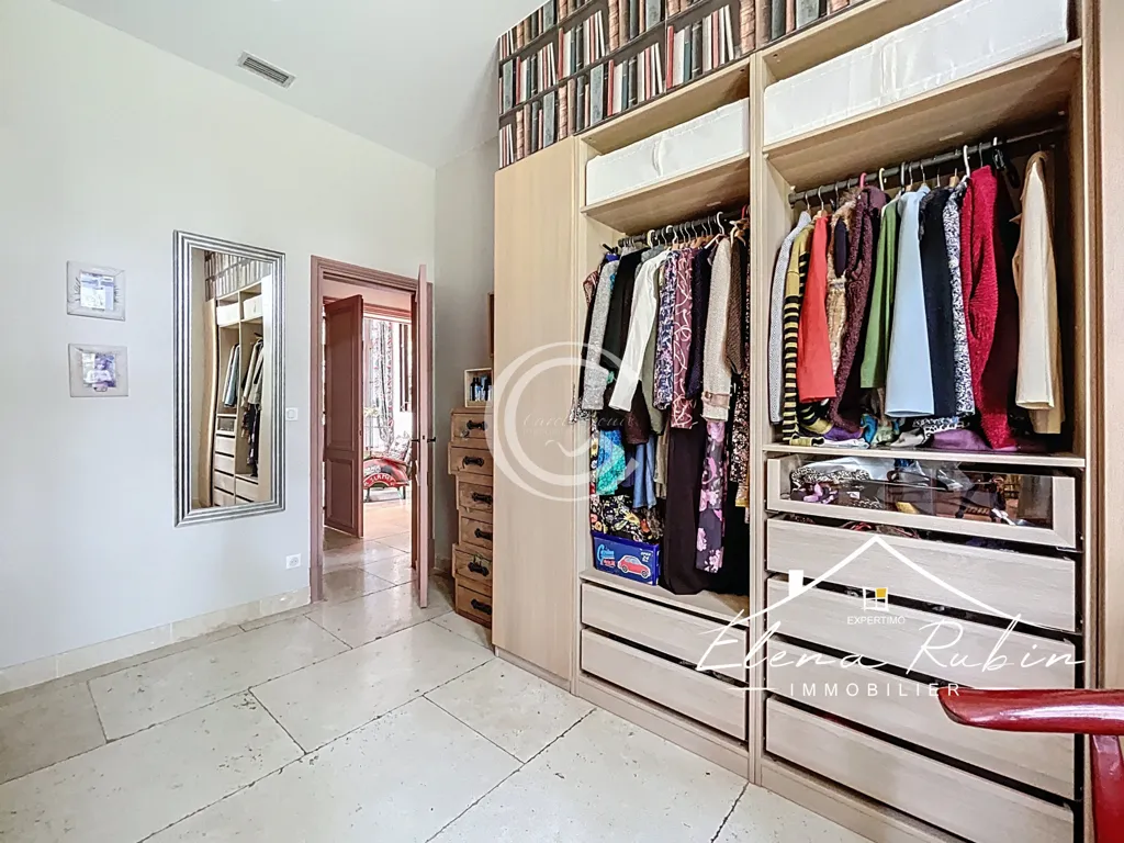 Toad - Equestrian Estate with Spa in Forested Area