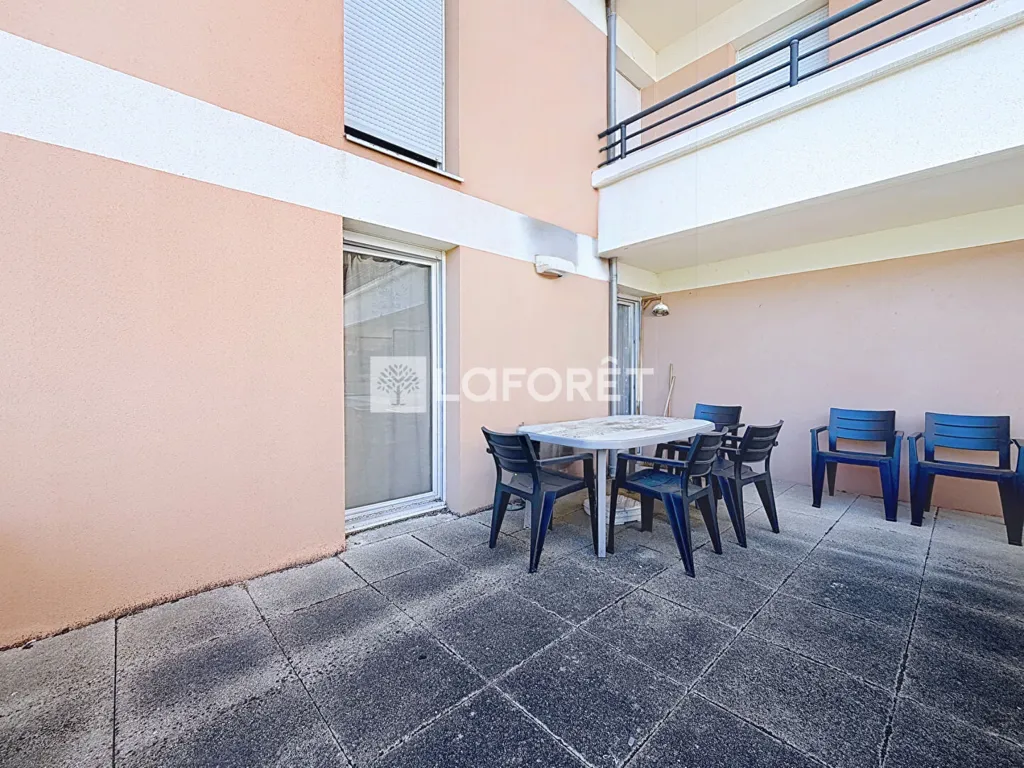 Giardino - 2-Bedroom Flat with Large Terrace in Central Location