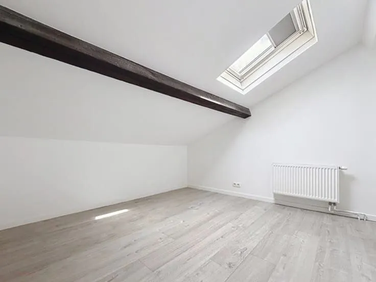 Toad - Triplex Flat with Equipped Kitchen in Brussels