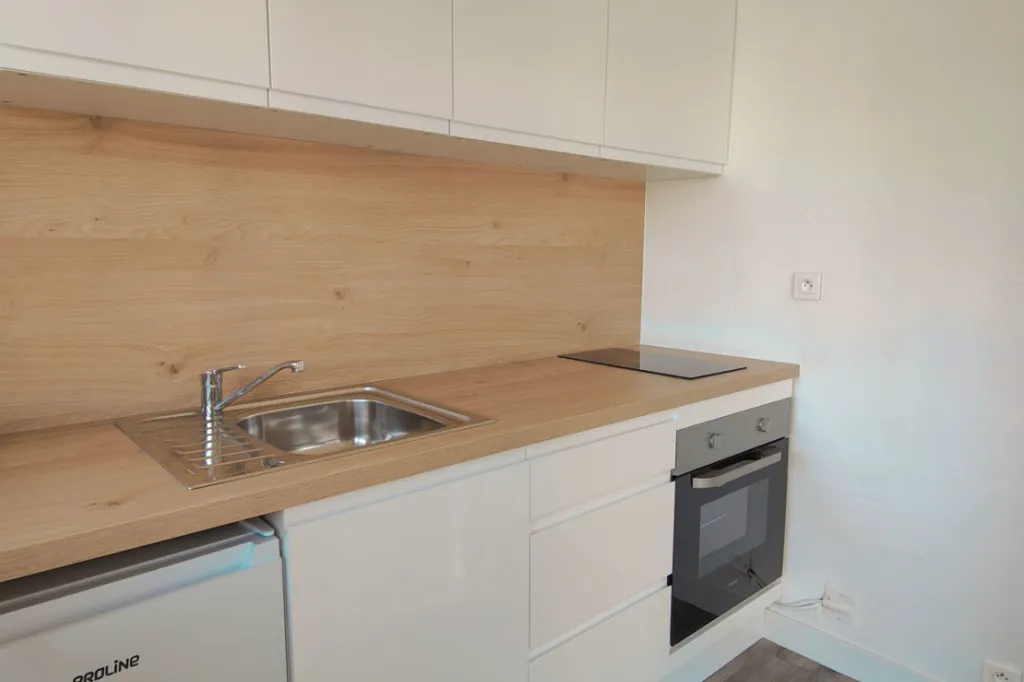 Cuisine - Studio avec Terrasse Sud-Est à Antibes