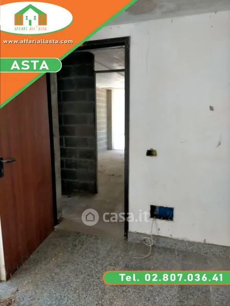 Ingresso - Three-Bedroom Apartment with Balcony in Palestro
