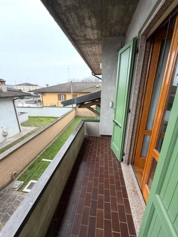 Balcon - Luxury Villa with Garden in Verolavecchia